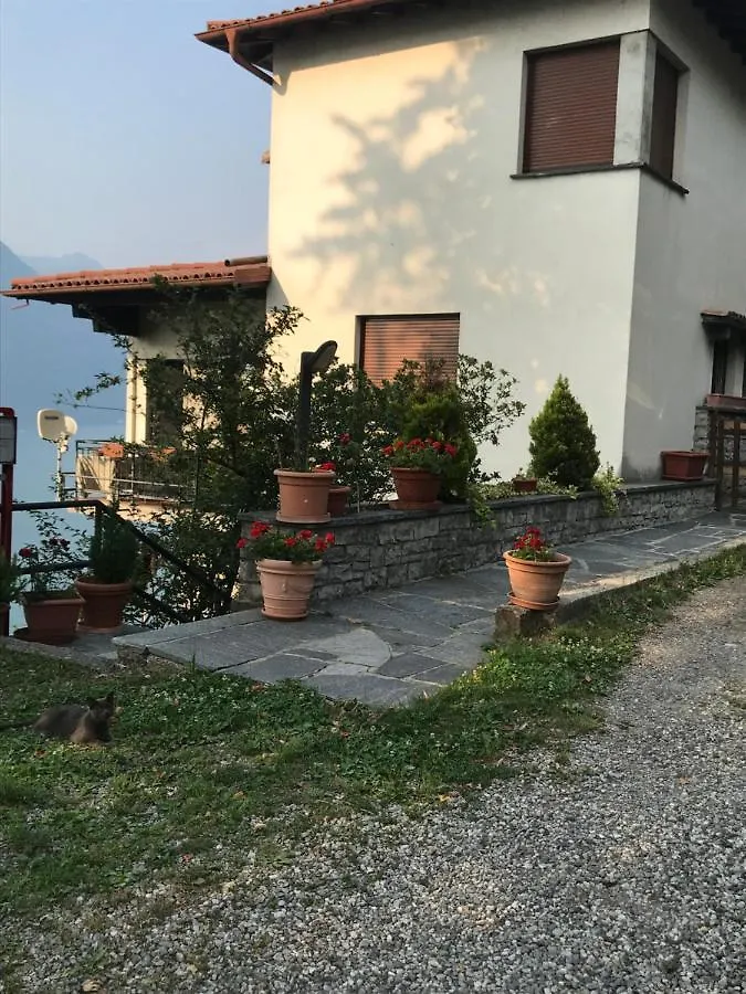 Milly Lake Claino Ferienhaus